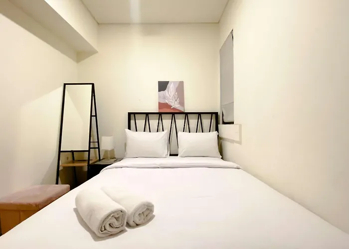 Clean And Homey 2Br At Meikarta Apartment By Travelio
