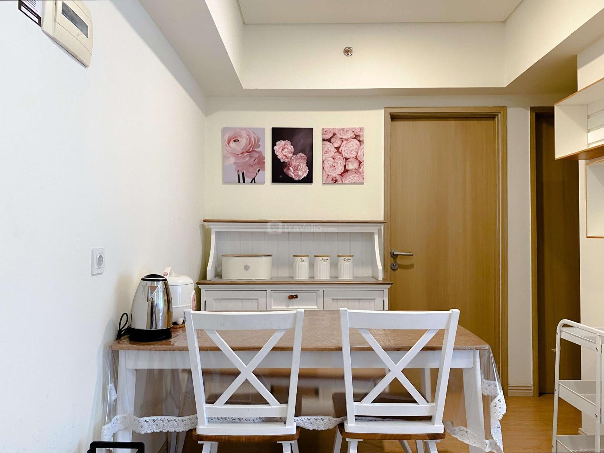 Apartment Clean And Homey 2br At Meikarta By Travelio *